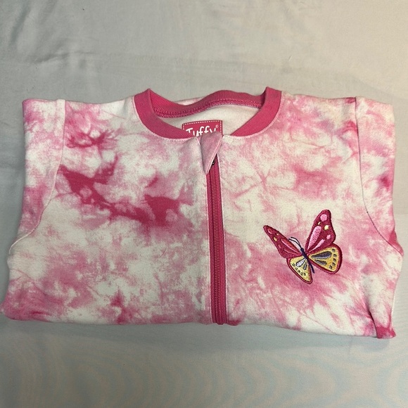 Tuffy Pink Tie-Dye Baby sleeper with embroidered butterfly - Picture 1 of 4
